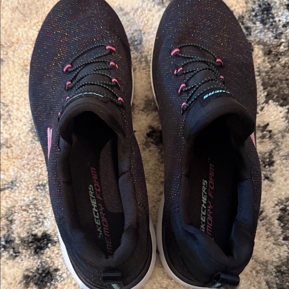 Skechers sparkly women’s Black and Pink Sneakers - Picture 4 of 6
